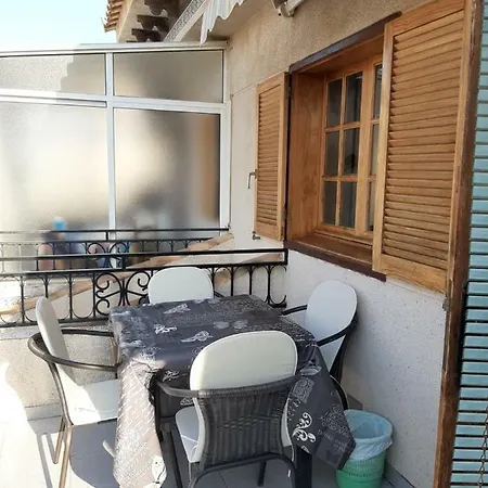Residencia Alhambra Cisnes Apartment Torrevieja